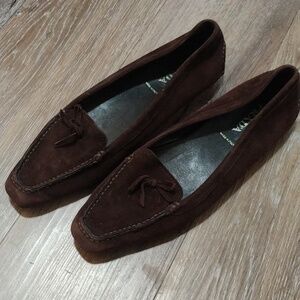 EUC: PRADA; AUTHENTIC, BOW-TIE, BROWN, COW SUEDE LEATHER, LOAFER'S.